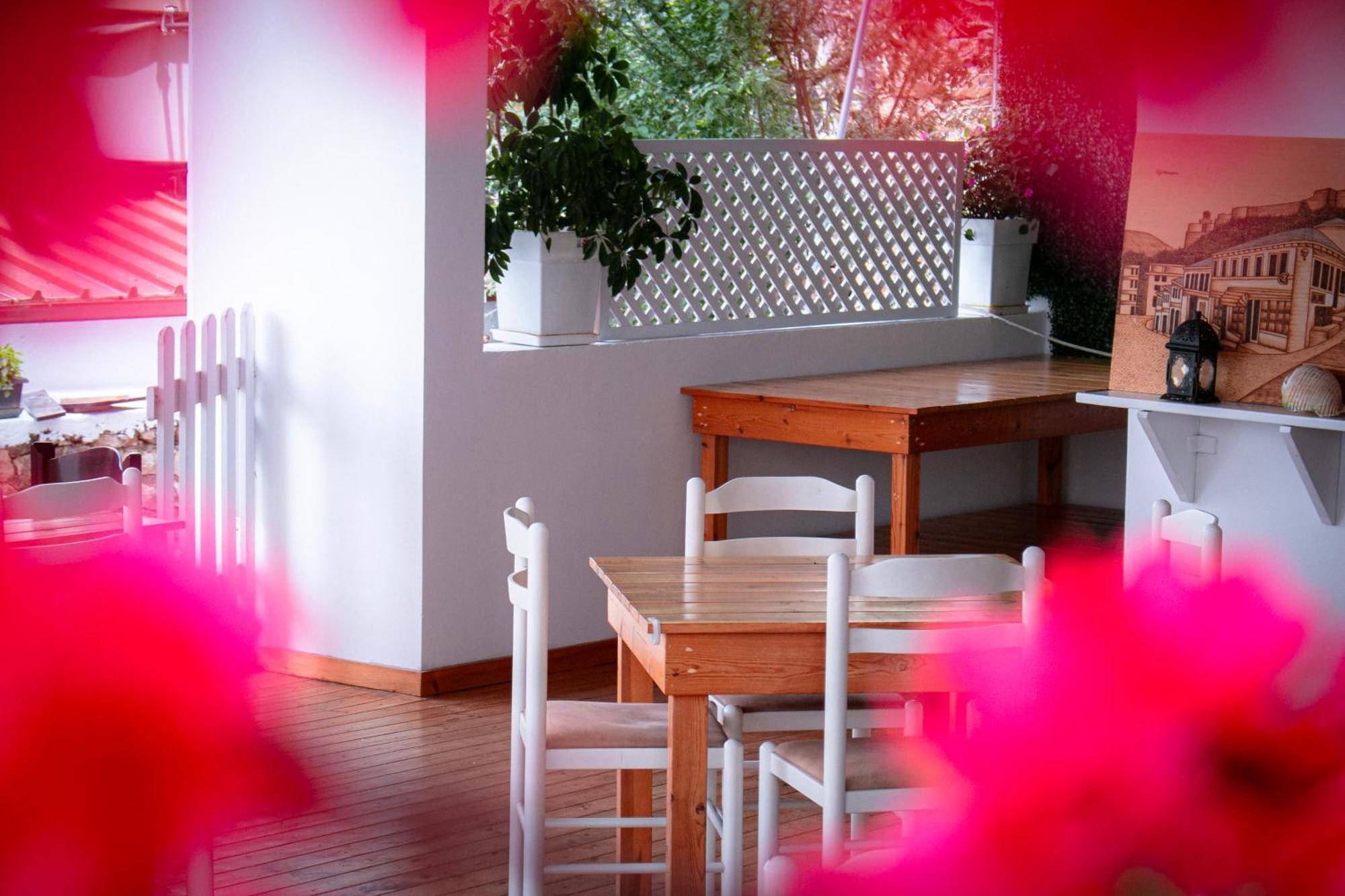 Hotel Fron Sarande Bagian luar foto